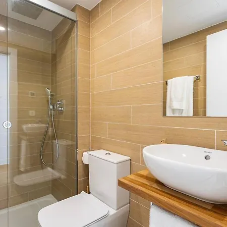 Ensuite Sea & Pool Views With Private Parking Apartment